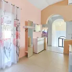 Family-friendly With Swimming Pool - 16336 זאדאר