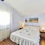 Family-friendly With Swimming Pool - 16336