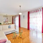 Family-friendly With Swimming Pool - 16336 זאדאר