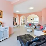 Apartman Family-friendly With Swimming Pool - 16336