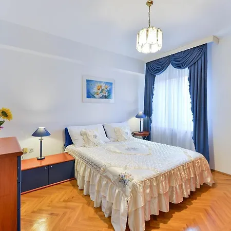 Apartment Family-friendly With Swimming Pool - 16336 Zadar