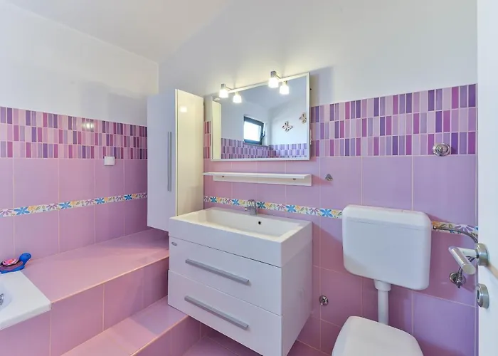 Apartamento Family-friendly With Swimming Pool - 16336 Zadar